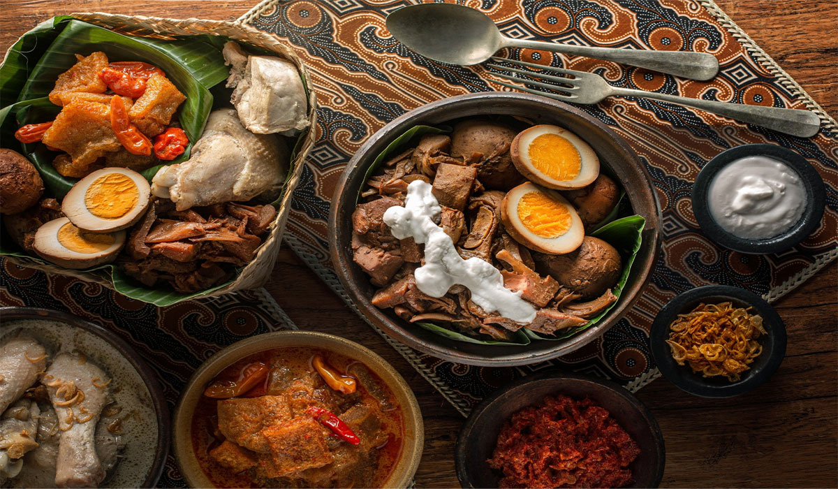 Bikin Nagih! Gudeg, Makanan Legendaris Yogyakarta yang Punya Cita Rasa Tak Tertandingi